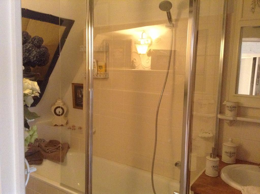 la maison du phare chambre d hôtes B&B -jacuzzi privé- shabby chic Honfleur Exterior foto