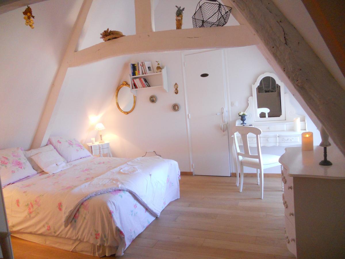 la maison du phare chambre d hôtes B&B -jacuzzi privé- shabby chic Honfleur Exterior foto
